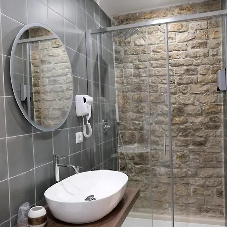 Palazzo Matilde Couette-café Bari