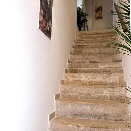 Palazzo Matilde Panzió Bari